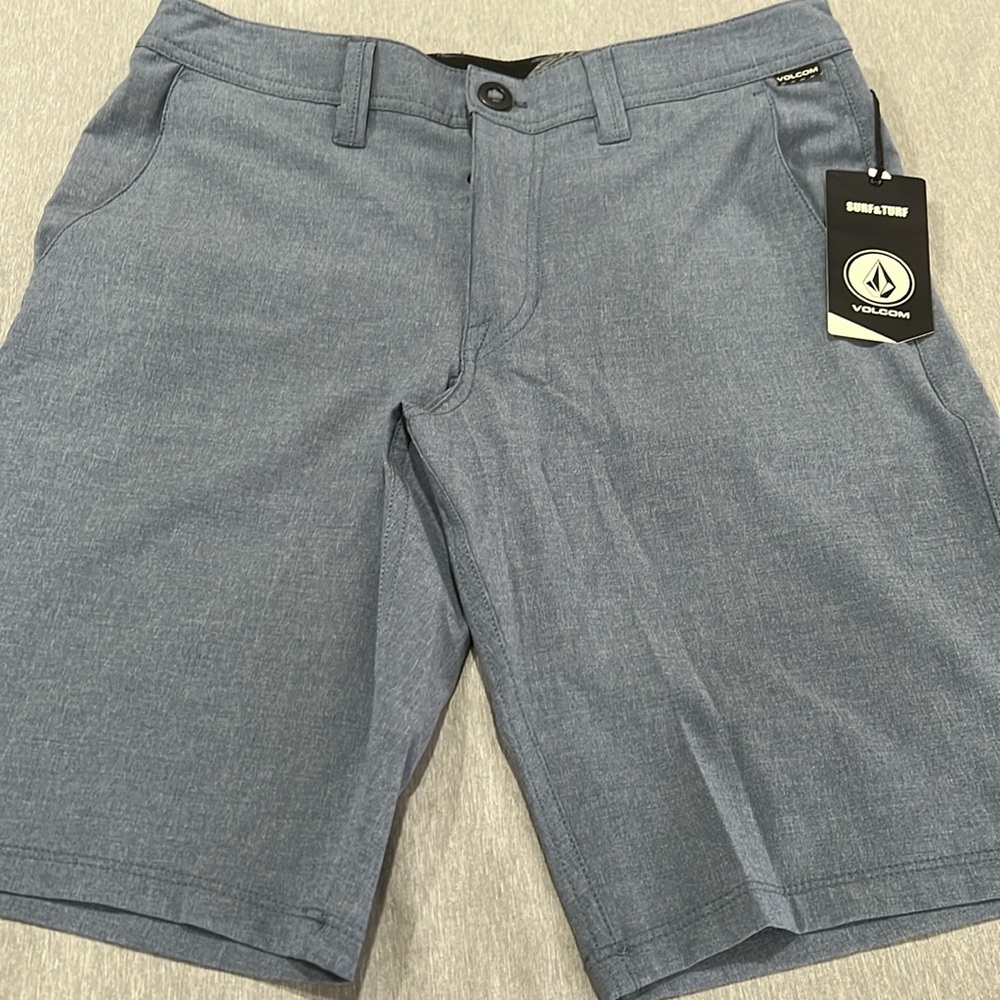 VOLCOM HIBRID SHORTS 🩳 NWT
